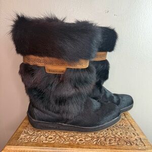 Tecnica Skandia Women’s Vintage Goat Fur Apres Black Ski Boots Sz 13